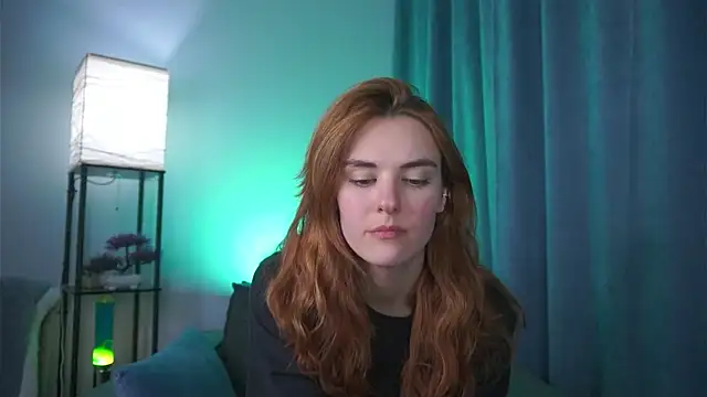 foxy cute4you online show from March 4, 2026, 8:05 pm