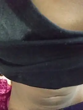 akshr1099 online show from December 19, 2025, 6:10 pm