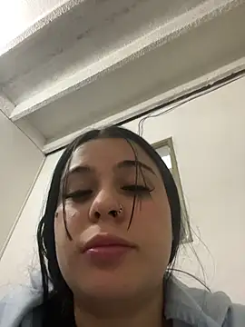 Katherinesweett  online show from November 27, 2025, 8:42 pm