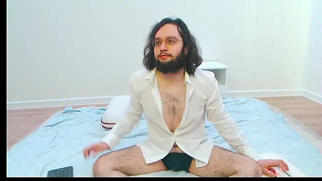 eren jaeger2000 online show from May 11, 2026, 4:03 am