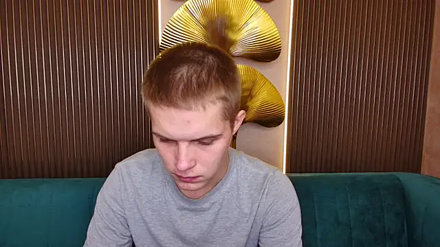 Snapshot of Piter_Ward chatting on November 26, 2025, 8:31 pm Piter Ward online show from November 26, 2025, 8:31 pm