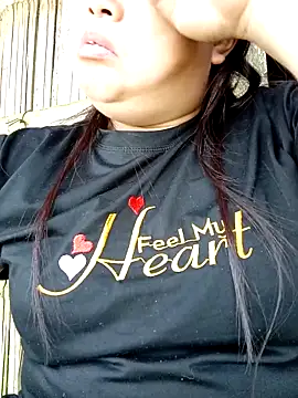 Ava-120 online show from April 7, 2026, 4:03 am