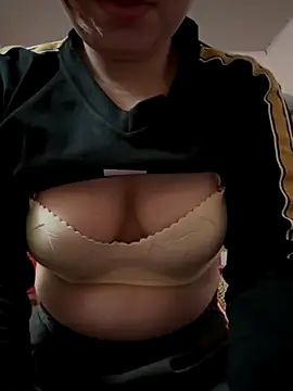 Snapshot of Hot-Today chatting on November 30, 2025, 4:19 pm Hot-Today online show from November 30, 2025, 4:19 pm