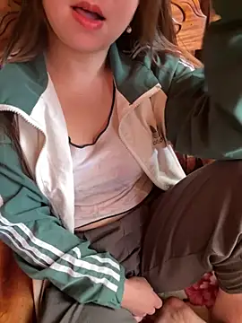 Snapshot of Hot-Today chatting on December 1, 2025, 4:57 am Hot-Today online show from December 1, 2025, 4:57 am