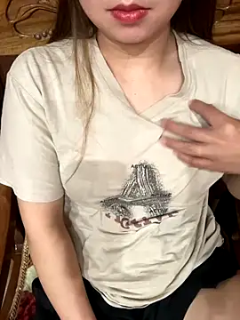 Snapshot of Hot-Today chatting on December 3, 2025, 11:31 am Hot-Today online show from December 3, 2025, 11:31 am