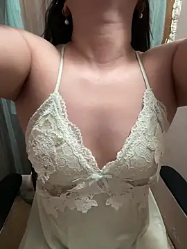 Hot-Today online show from May 12, 2026, 9:32 pm