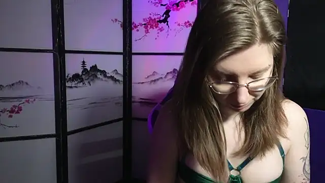 scarlettsrose online show from June 29, 2026, 10:15 am