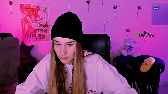  kellykitten  online show from March 3, 2026, 2:02 pm