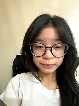 mau155  online show from November 17, 2025, 1:15 pm