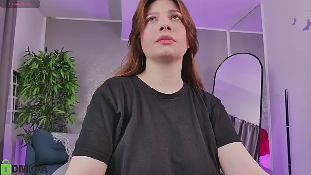 AmberRosewood online show from February 20, 2026, 5:04 am