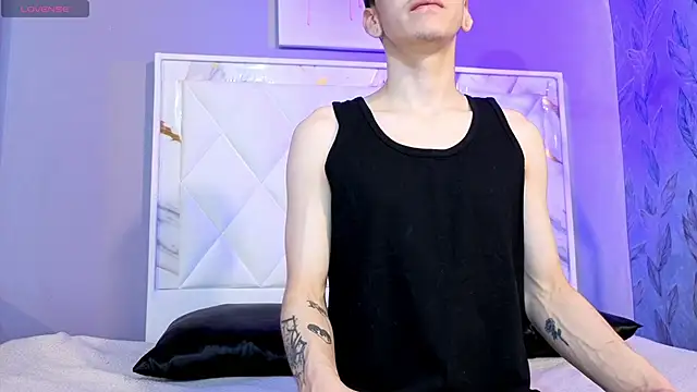 James Adams 01 online show from March 1, 2026, 3:28 am