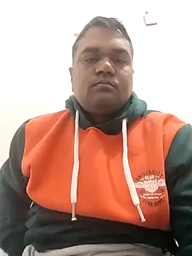 Snapshot of Sagarnp chatting on December 17, 2025, 12:15 am Sagarnp online show from December 17, 2025, 12:15 am