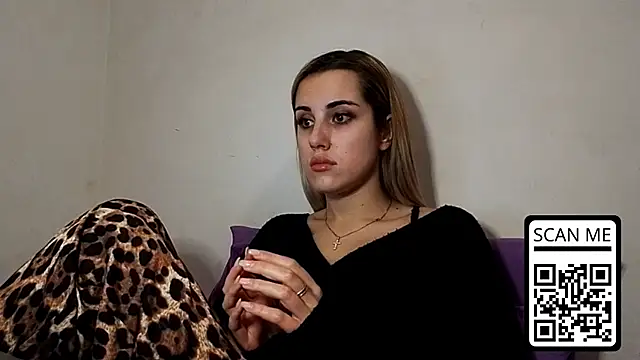 Snapshot of HotMusex chatting on December 22, 2025, 1:33 pm HotMusex online show from December 22, 2025, 1:33 pm