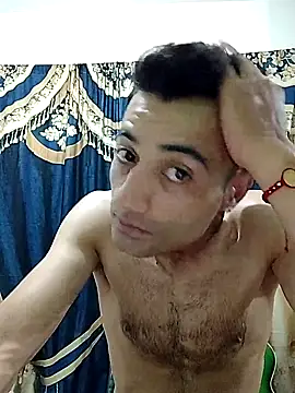 Snapshot of noah77_ chatting on November 22, 2025, 7:57 pm noah77 online show from November 22, 2025, 7:57 pm