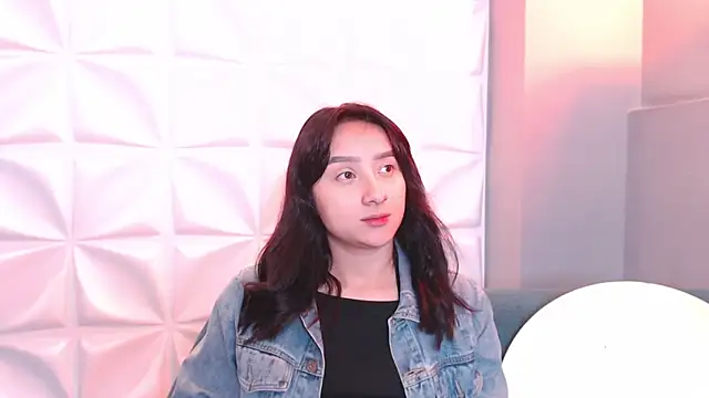 HorneyyQueen online show from November 29, 2025, 12:49 pm