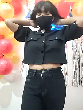 Snapshot of Babykurush chatting on November 17, 2025, 5:50 pm Babykurush online show from November 17, 2025, 5:50 pm