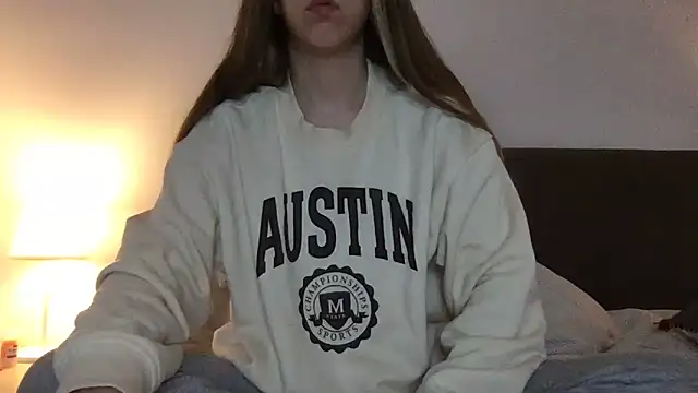 Snapshot of Martimartinaxx chatting on March 3, 2026, 4:47 pm Martimartinaxx online show from March 3, 2026, 4:47 pm