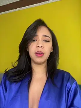 Esmerald 1111 online show from March 26, 2026, 12:14 pm