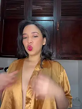 Esmerald 1111 online show from March 30, 2026, 11:01 am