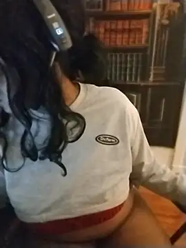 VenezuelaLuxeNoir online show from April 4, 2026, 7:04 am