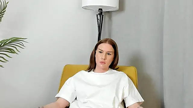 Snapshot of KeraSeres chatting on November 18, 2025, 2:53 pm KeraSeres online show from November 18, 2025, 2:53 pm