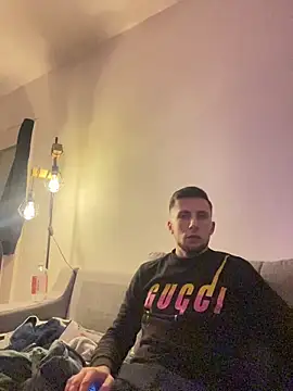 Snapshot of Matt02fr chatting on November 24, 2025, 4:07 pm Matt02fr online show from November 24, 2025, 4:07 pm