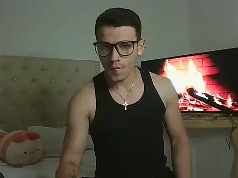 Snapshot of Liam_se chatting on November 18, 2025, 4:05 am Liam se online show from November 18, 2025, 4:05 am