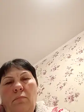 Snapshot of OliviaaSkyy chatting on February 15, 2026, 4:28 pm OliviaaSkyy online show from February 15, 2026, 4:28 pm