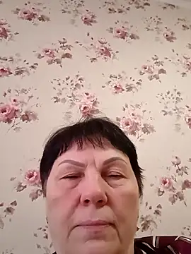 Snapshot of OliviaaSkyy chatting on February 3, 2026, 5:38 am OliviaaSkyy online show from February 3, 2026, 5:38 am