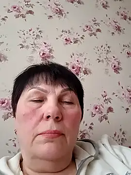 Snapshot of OliviaaSkyy chatting on February 22, 2026, 12:18 pm OliviaaSkyy online show from February 22, 2026, 12:18 pm