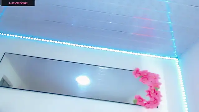 Karla hot777 online show from April 19, 2026, 12:50 pm