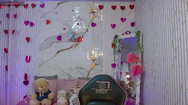 Snapshot of Canndyy_tay1 chatting on February 28, 2026, 11:32 am Canndyy tay1 online show from February 28, 2026, 11:32 am