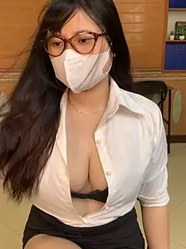 hide from colleagues online show from May 7, 2026, 4:50 am