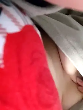 Snapshot of LyasianLa chatting on November 20, 2025, 7:31 am LyasianLa online show from November 20, 2025, 7:31 am