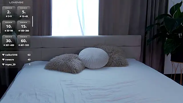 NicoletteBean online show from March 27, 2026, 8:26 am