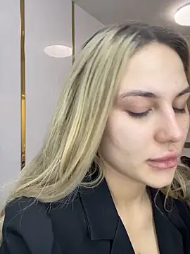 Chloe GraceeX online show from February 27, 2026, 5:46 pm