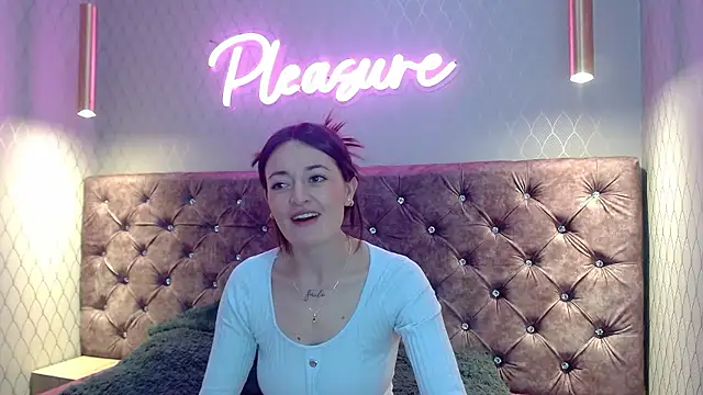 CataleyaDamourx online show from January 8, 2026, 11:27 am