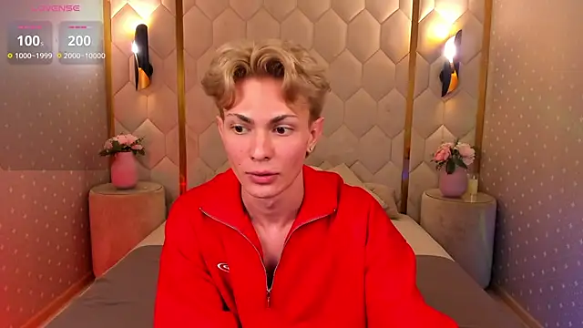 Snapshot of Even_Vrot chatting on November 19, 2025, 7:58 pm Even Vrot online show from November 19, 2025, 7:58 pm