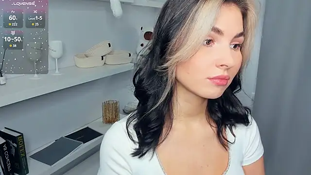 FeliciaKogen online show from November 23, 2025, 7:18 am