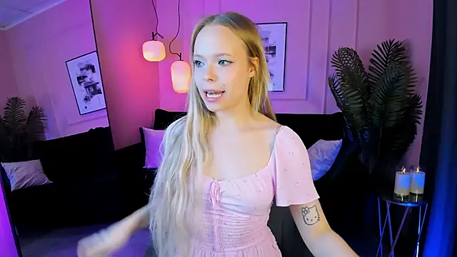 lucy loy online show from November 19, 2025, 6:46 am