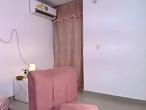 Luna lexy04 online show from April 11, 2026, 7:45 am