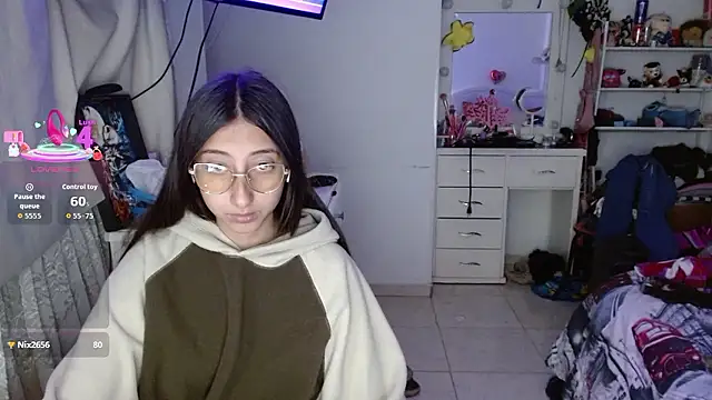 Nanylux online show from January 9, 2026, 3:13 am