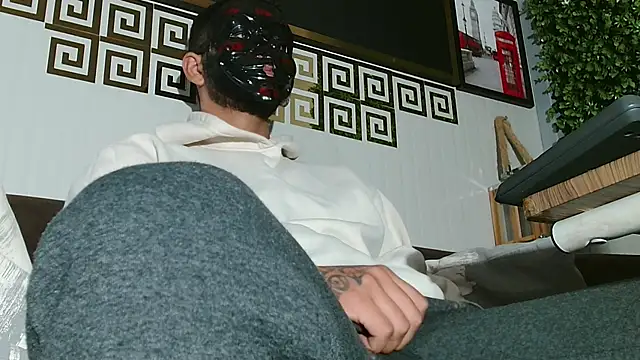 Nigel BoydXX online show from November 27, 2025, 9:32 am