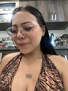 Snapshot of Megan_Ivy chatting on April 25, 2026, 1:41 pm Megan Ivy online show from April 25, 2026, 1:41 pm
