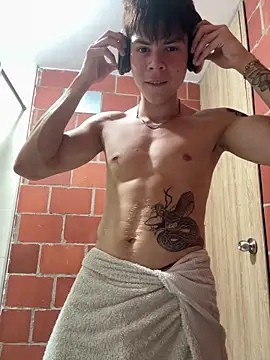 Snapshot of Handsome_boys69 chatting on May 21, 2026, 3:37 am Handsome boys69 online show from May 21, 2026, 3:37 am