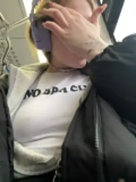 Snapshot of RussianWoman chatting on December 20, 2025, 9:45 am RussianWoman online show from December 20, 2025, 9:45 am