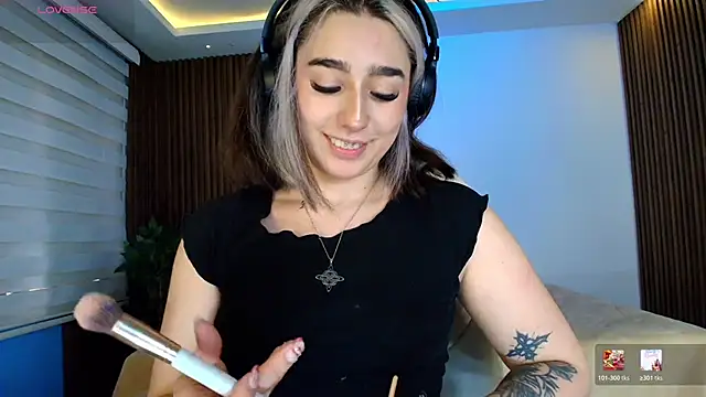 GabyRose9 online show from February 26, 2026, 7:47 pm