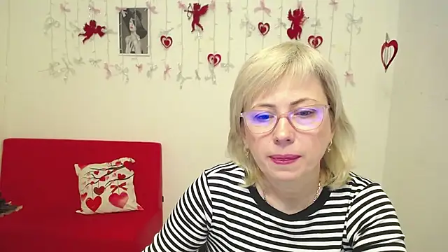 LaurenWishy online show from February 1, 2026, 6:00 am