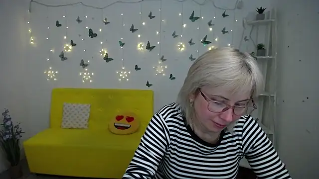 LaurenWishy online show from February 21, 2026, 12:56 am