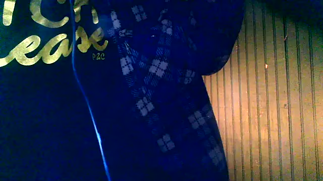 Snapshot of SeductiveIce69 chatting on December 20, 2025, 10:51 am SeductiveIce69 online show from December 20, 2025, 10:51 am